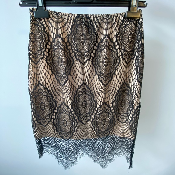 Lace Mini Skirt - Picture 1 of 3